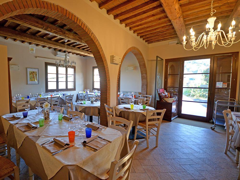 סנטה לוצ'ה Podere Cortesi Agriturismo Molinaccio מראה חיצוני תמונה